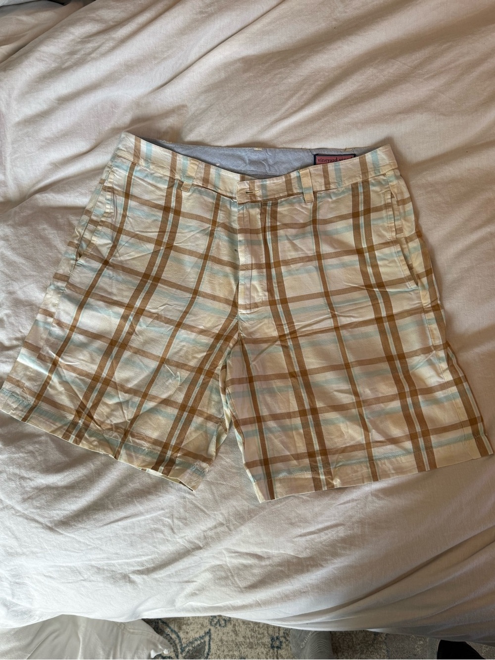 Vineyard Vines Light Plaid Men's Shorts - Beige & Light Blue